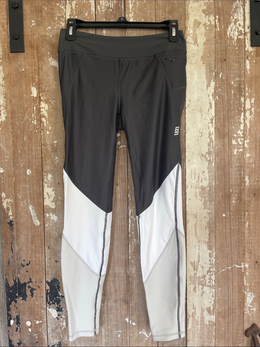 Lija Black, White & Light Gray Colorblock Performance Leggings